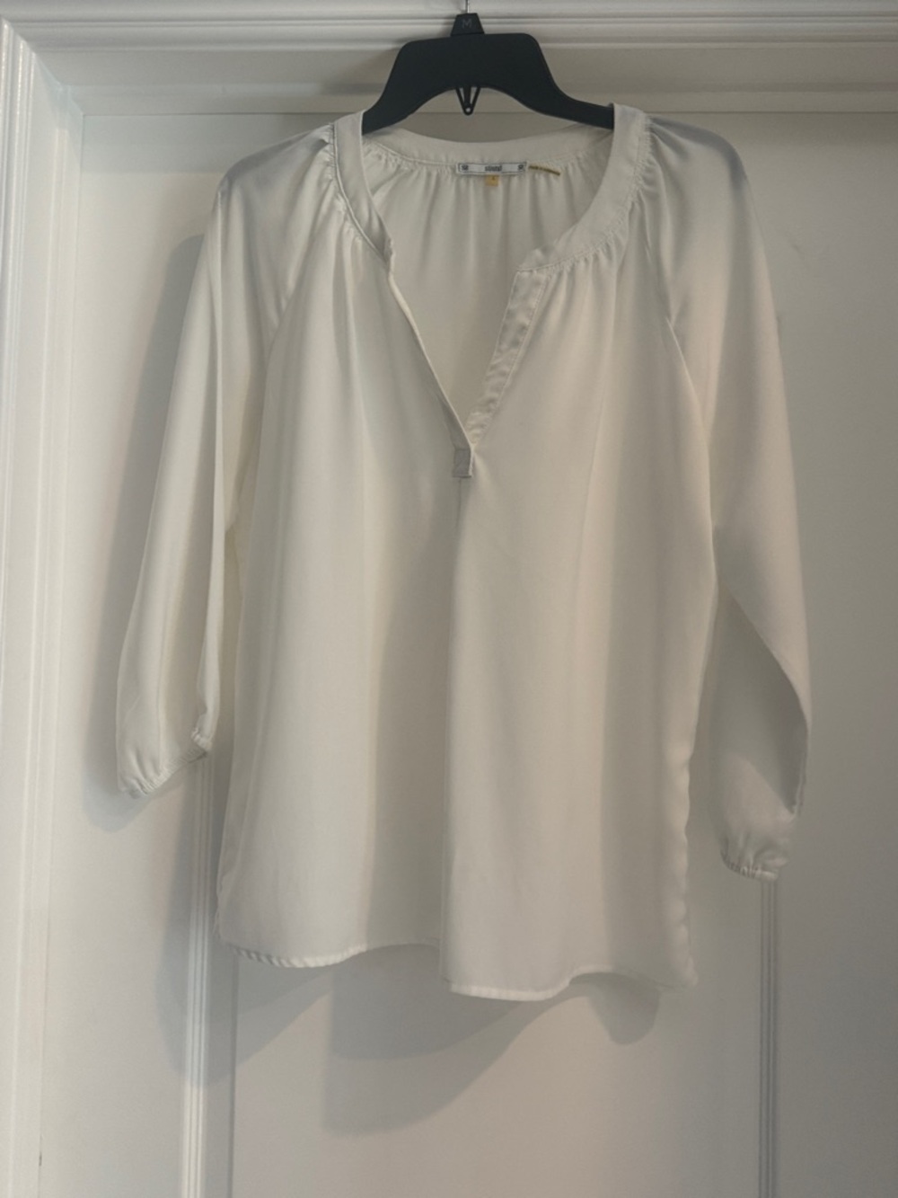 Sioni Cream V-Neck Peasant Blouse
